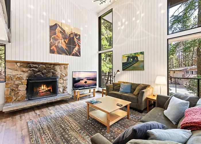 Elis Peak Retreat - Hot Tub, Wood Fireplace, Close To Tahoe City & Dining