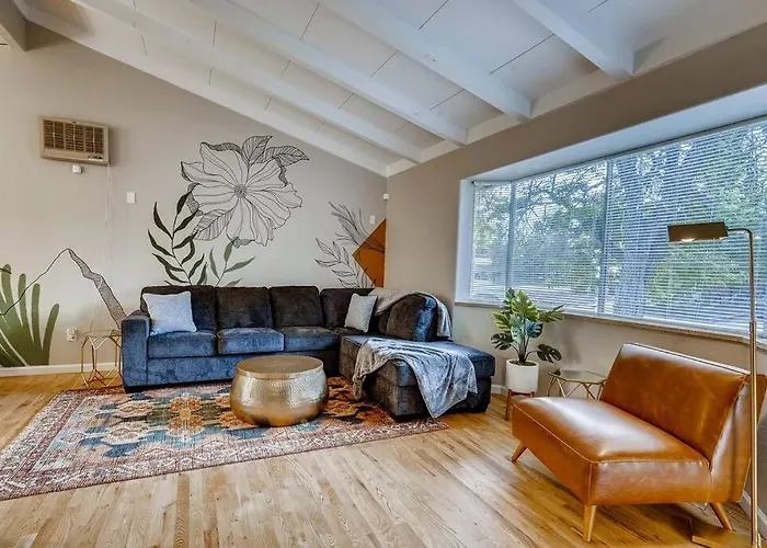 Close To Denver & Golden - Perfect For Groups
