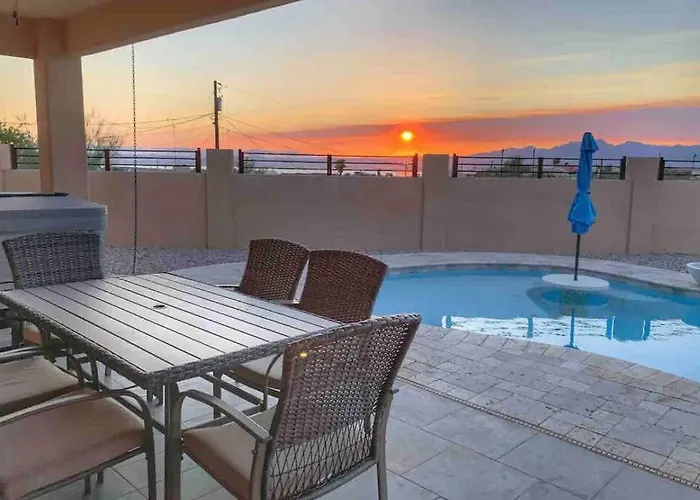 Havasu Retreat! Pool, Spa, Gym & View