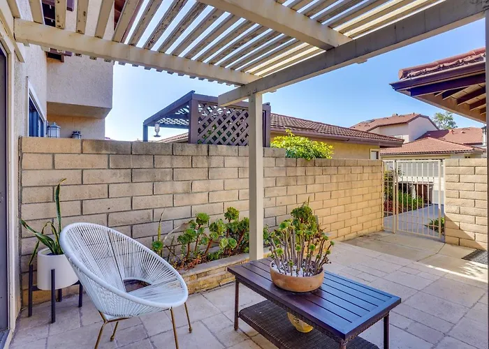 1 Mi To State Beach! Dog-Friendly Dana Point Condo