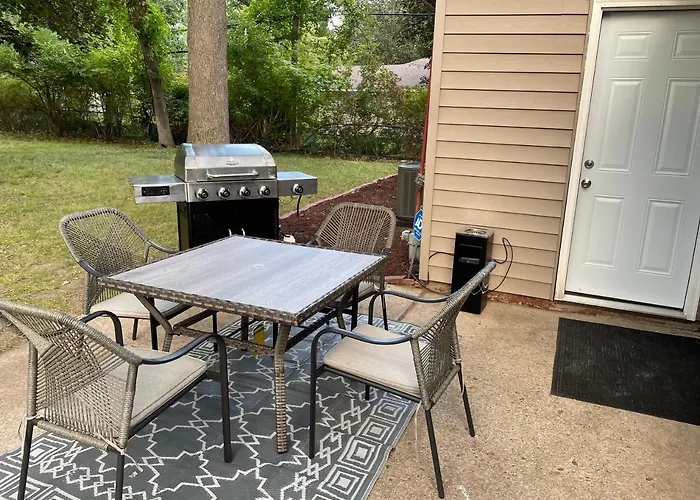 Luxury 5Br, 2 Ba Home Near Notre Dame- Game Room!