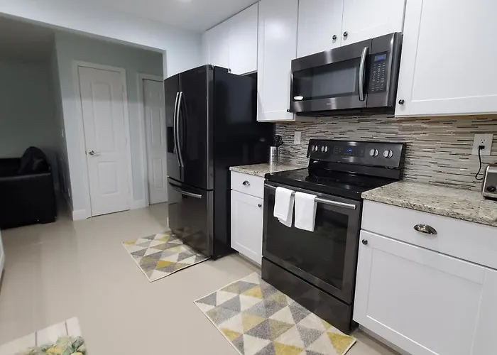 Chardonnay- Luxe Home With Pool ,Spa And Close To Equestrian