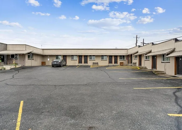 Selkirk Motel