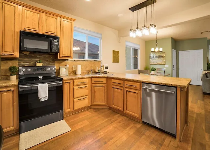 Mesquite 2Br Townhome With Pool & Gym Access