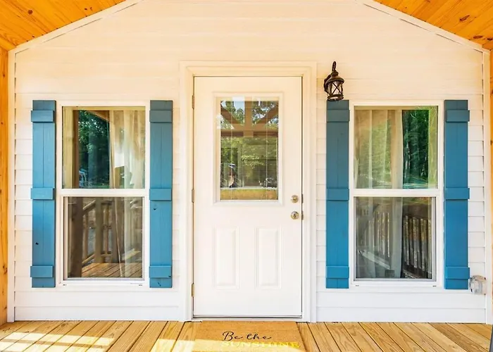 4 Heron Haus, Luxury Tiny House, Pet Friendly, Mins To Downtown Guntersville