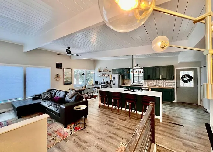 Mid Century Modern Montana Dream Home