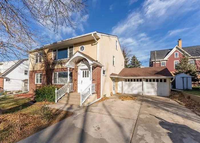 Entire Two Bedroom Unit