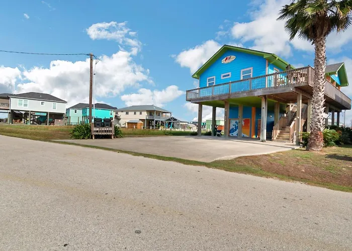 Walk To Beach~Golf Cart~Hot Tub~Beautiful Home