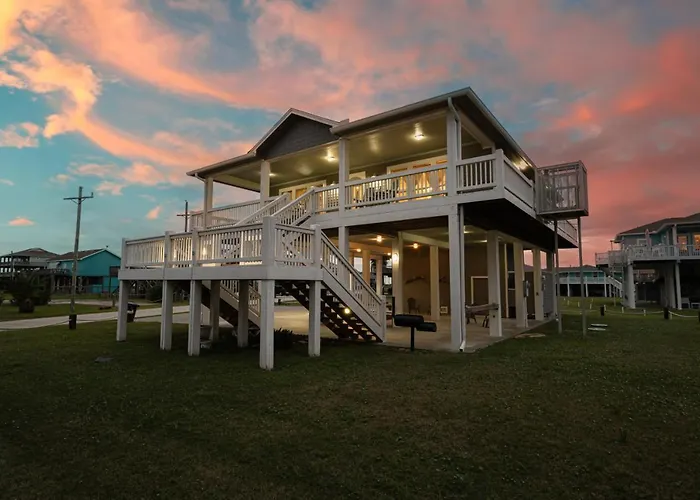 Hot Tub Golf Cart Near Beach Coastal Retreat