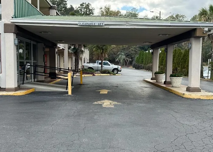 Heritage Inn