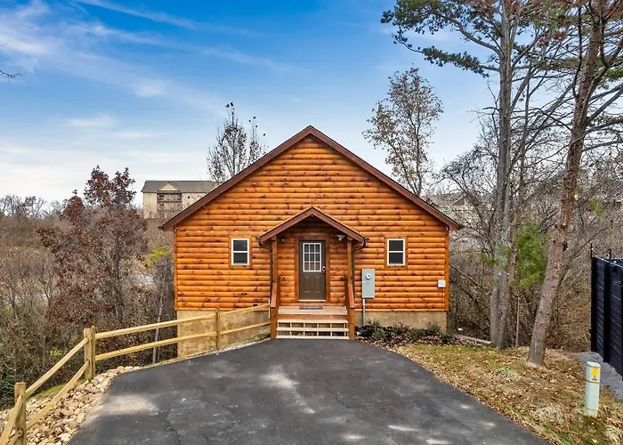 Mountains R Calling, Cozy Hideaway, King Beds, Hot-Tub, Arcade, Ev Ready