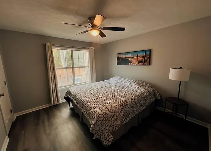 Recently Renovated Condo!