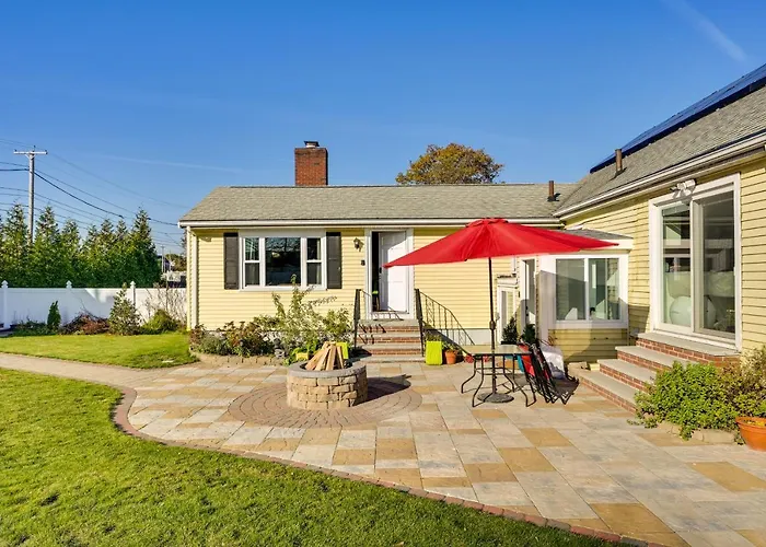 1 Mi To Downtown Salem: Studio W/ Fire Pit Access