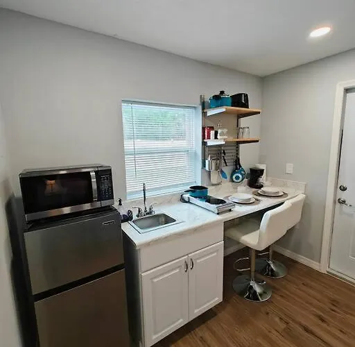 Gorgeous Suite Central Location