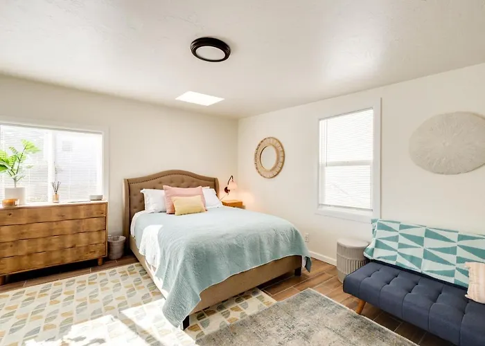 Pet-Friendly Cayucos Home: Walk To Public Beach!