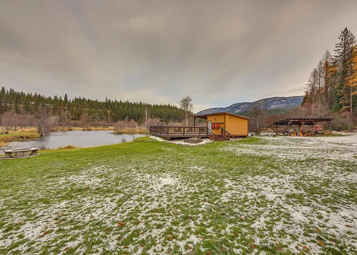Bonners Ferry Cabin W/ Wraparound Deck & Views!
