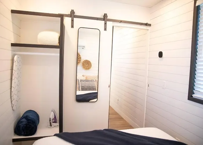 New Endless Sunsets-Container Home