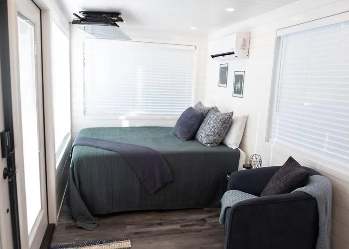 New Starry Night Shipping Container Home
