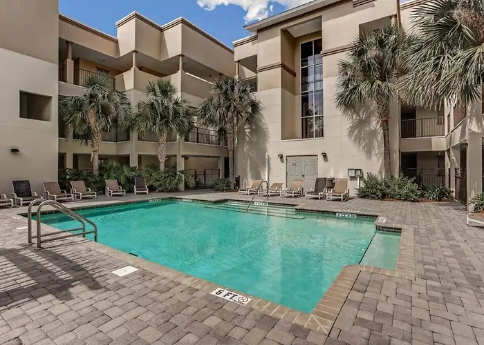 Comfort And Style At Aip Resort
