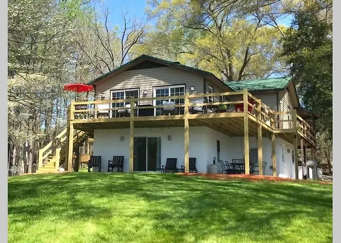 Belmont Nc Riverfront 2-Bedroom Garden Suite