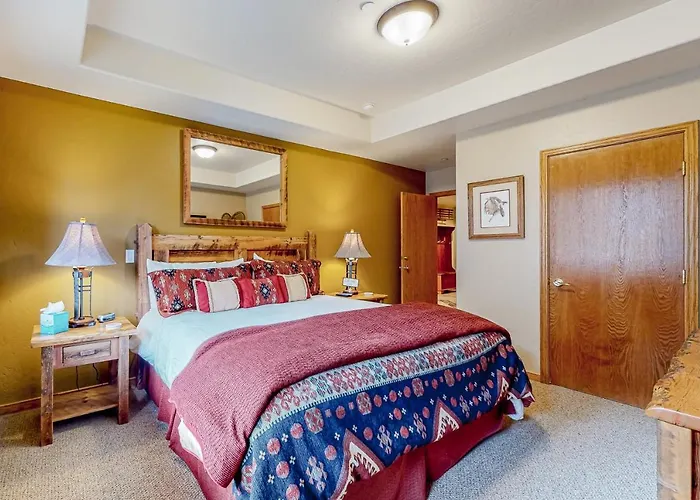 Evergreen Retreat, Unit 101