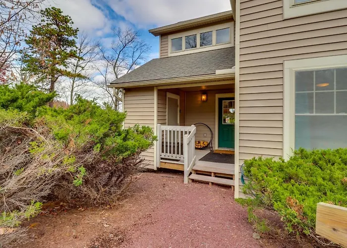 Tannersville Rental Near Camelback Ski Resort!
