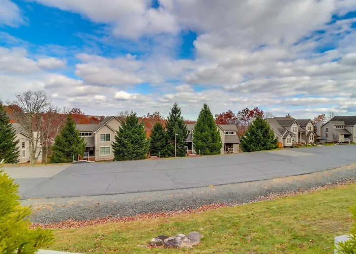 Tannersville Rental Near Camelback Ski Resort!