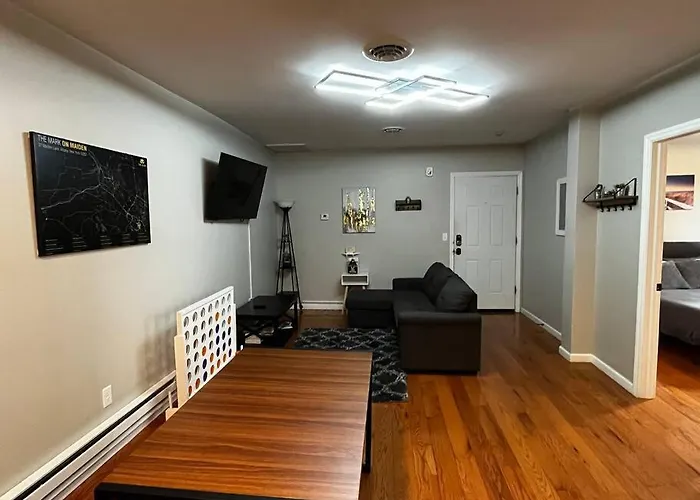 Downtown Albany 2 Bedroom Workstation At The Mark