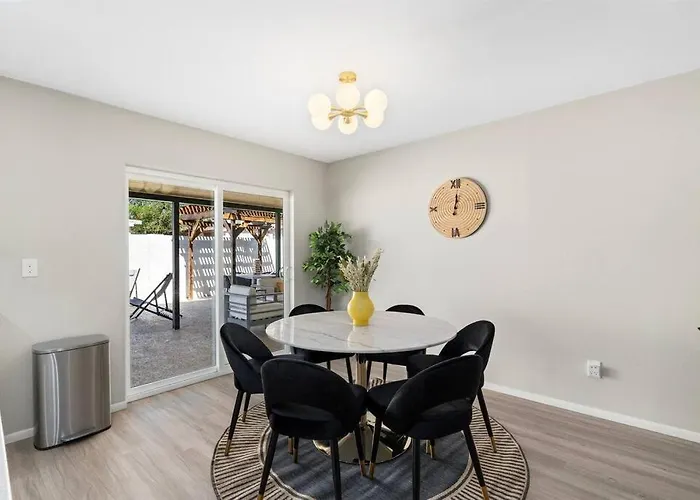 Cozy Warm Oasis-Heated Pool-Perfect Location-Spring Trn