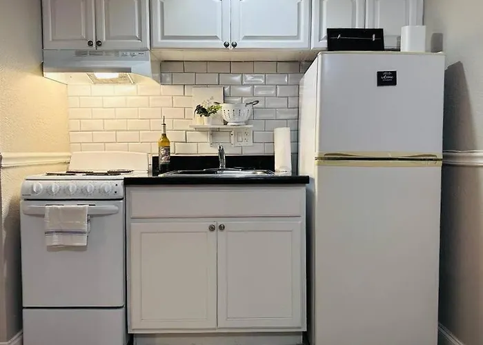 Charming Jax Apt For 4 With Free Parking