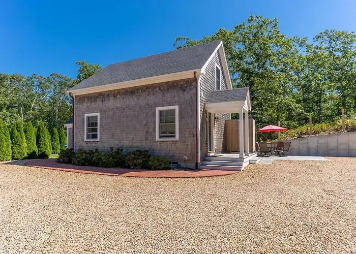 Quiet, Pet Friendly, Close To Edgartown And Oak Bluffs