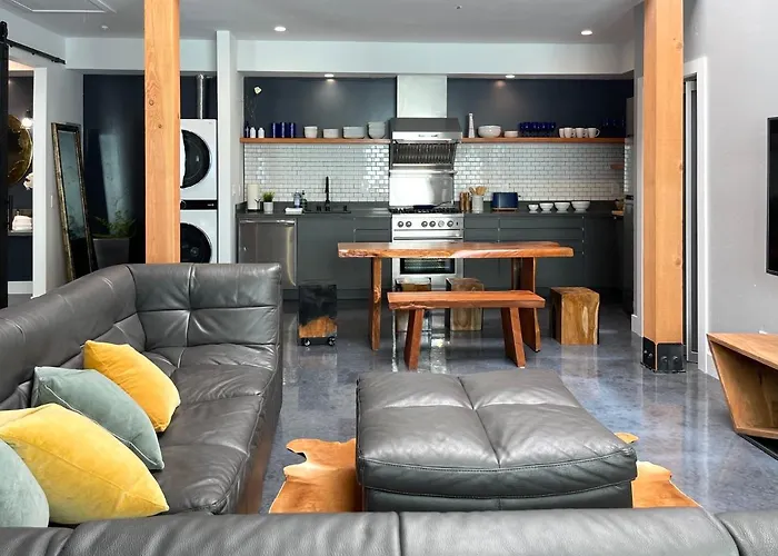 Petaluma Warehouse Lofts Unit E