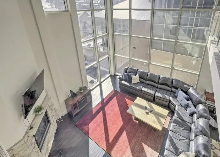 The Lofts #8D - Right By Ski Lifts