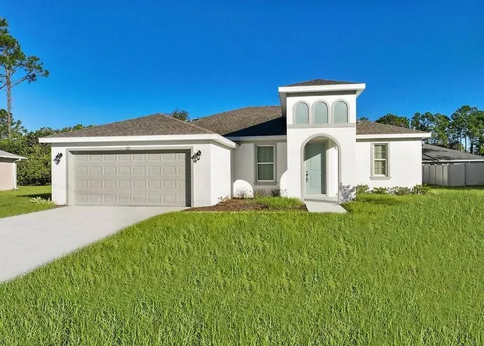 Luxury King Suite, 3Br 2Ba, Beach Vibe, Top-Tier Amenities, Prime Location