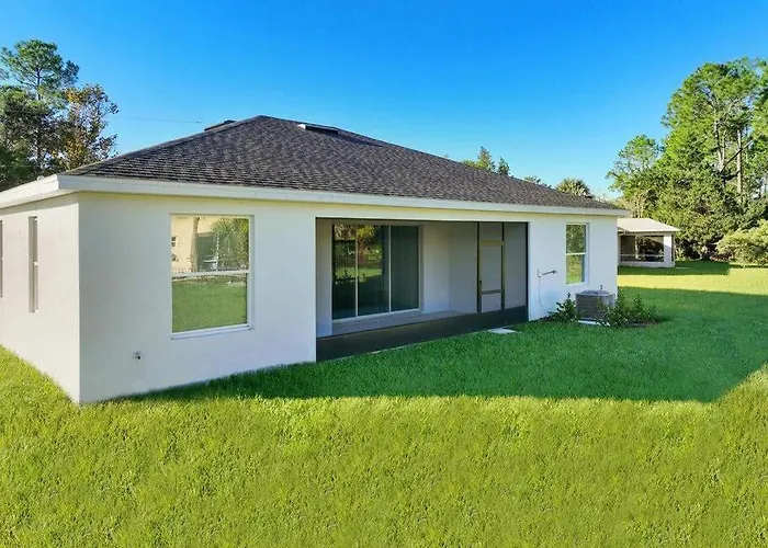Luxury King Suite, 3Br 2Ba, Beach Vibe, Top-Tier Amenities, Prime Location