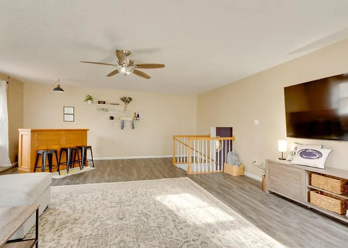 Charming State College Home - 4 Mi To Psu!