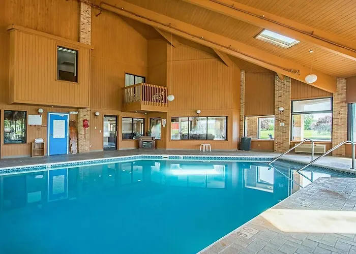 Royal Inn Suites