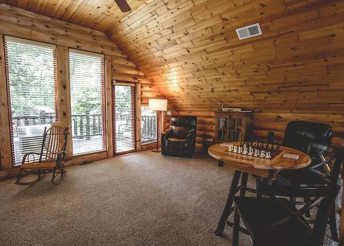 New Hot Tub Fall Oasis With Amazing Fawnlake Views
