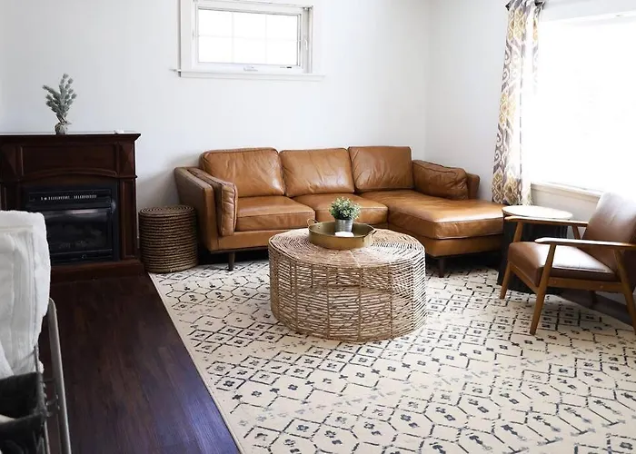 Modern Home In Heart Of Downtown Klamath Falls