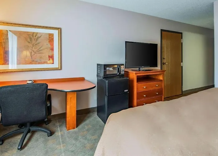 Royal Inn Suites