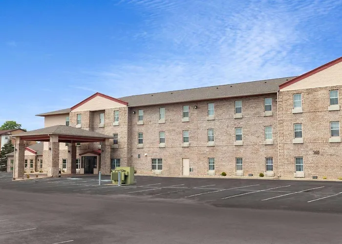 Ramada By Wyndham Sellersburg/Louisville North