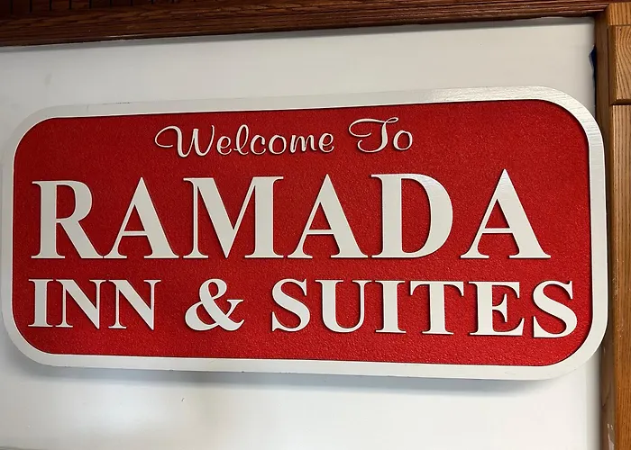 Ramada By Wyndham Saginaw Hotel & Suites