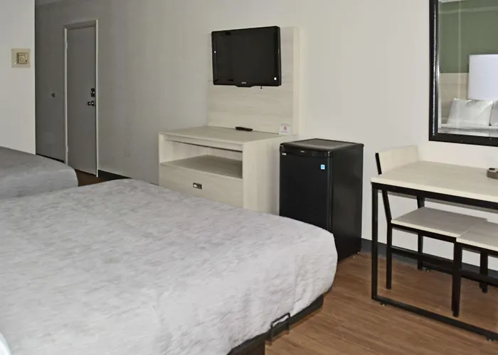 Quality Inn & Suites Syracuse - Carrier Circle
