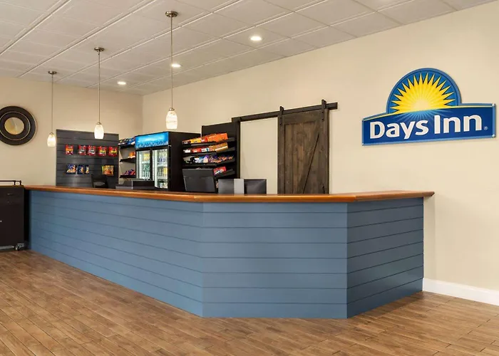 Days Inn & Suites By Wyndham Lancaster Amish Country
