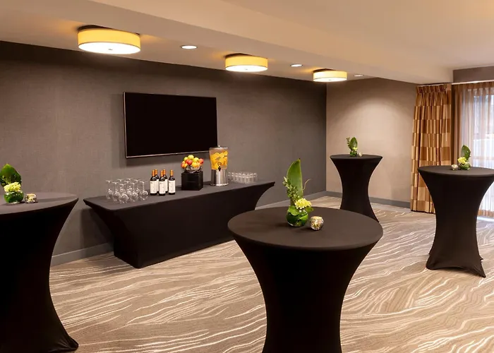 Silver Cloud Hotel - Seattle University Of Washington District