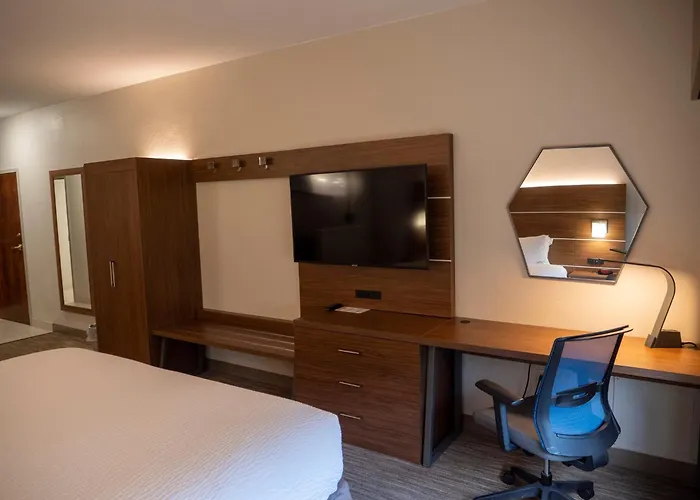 Holiday Inn Express & Suites Greenville Airport I85 By Ihg