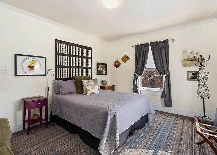 Cannery Loft @ Railroad Square