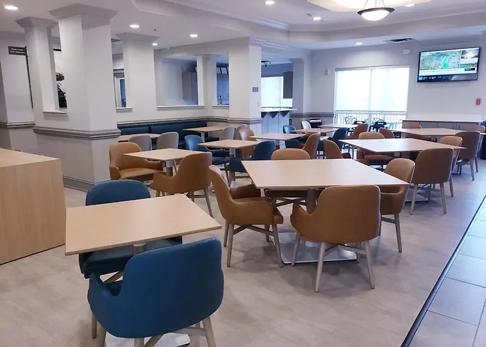 Comfort Suites Valdosta Mall Area