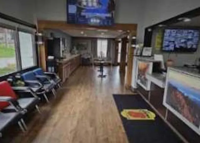 Super 8 By Wyndham Asheville/Biltmore
