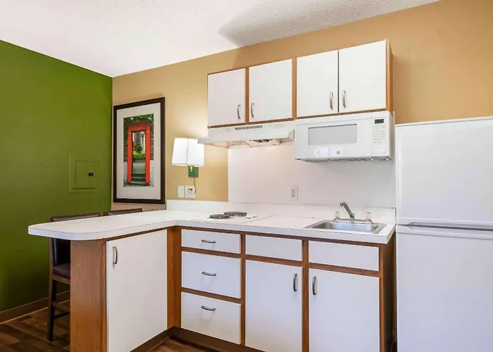 Extended Stay America Select Suites - Tampa - Brandon